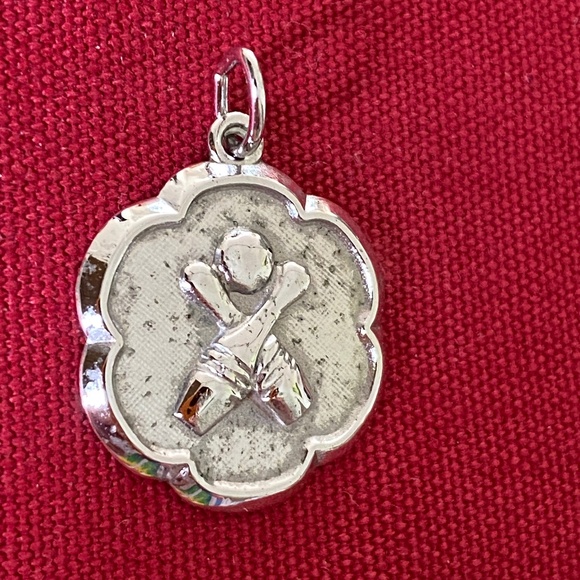 *Flawed* RQC Sterling Bowling Scalloped Disc Charm - Picture 2 of 15